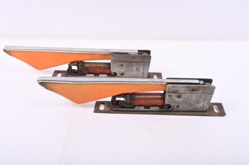 TRAFFICATORS: A set of trafficators. MODEL NO. SF 350