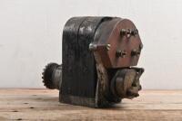 MAGNETO: A early veteran American Bosch magneto DU4 ED 18 - 2