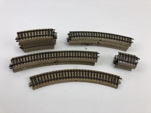 MARKLIN: Twenty one Marklin curved Track