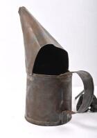 TOOLS: A metal oil can and chain cutter - 3