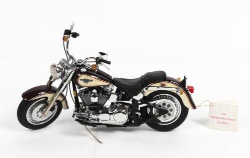 HARLEY-DAVIDSON: A 1:10 scale Franklin Mint Harley-Davidson 1998 Fat Boy die-cast model