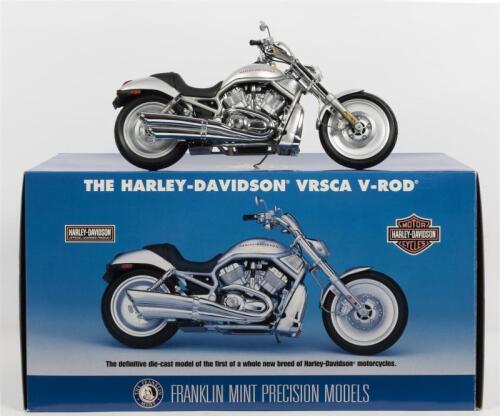 HARLEY-DAVIDSON: A NOS 1:10 scale Franklin Mint Harley-Davidson VRSCA V-ROD die-cast model