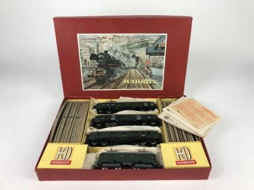 MARKLIN: A Marklin SET PET 848/3 Swiss light express train boxed set, circa 1956