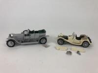 FRANKLIN MINT: Two 1:24 scale models. Jaguar and Rolls-Royce - 3