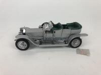 FRANKLIN MINT: Two 1:24 scale models. Jaguar and Rolls-Royce - 6