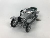 FRANKLIN MINT: Two 1:24 scale models. Jaguar and Rolls-Royce - 7