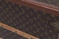 An early 20th century Louis Vuitton steamer trunk, 33cm high - 6