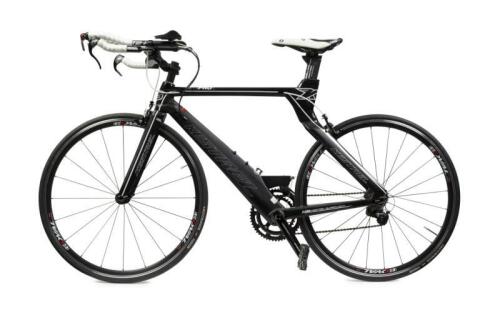 A Kestrel&nbsp;7.5 FX&nbsp;mens road bike in black and white&nbsp;with gossamer&nbsp;gears and pedals