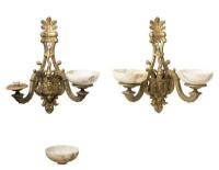 Louis XV style patinated and gilt bronze figural eight light chandelier En suite with pair of wall appliques, late 19th century - 11