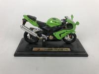 MAISTO: Three Maisto scale models - 4