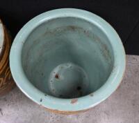 A pair of Chinese jardinieres features dragons with turquoise glaze on the inside, 50cm high, 51cm diameter - 8