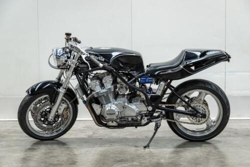 37 · Moto Martin Honda CB900F Bol D'Or [Cheltenham]