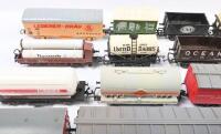 MODEL RAILWAY: A large collection of 'OO' gauge&nbsp;locomotives, carriages&nbsp;and wagons. - 3