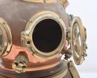 DIVERS HELMET: A small decorative brass divers helmet, approx 30cm high. - 3