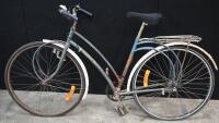 MALVERN STAR: A circa 1950s Malvern Star 'Coronation' ladies bike with later added three speed 'Sturmey&nbsp;Archer' gears. - 9
