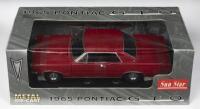 PONTIAC GTO: A&nbsp;1:18 scale&nbsp;1965 Pontiac GTO model, finished red paintwork