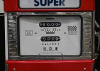 MOBIL: A restored c1960s-1970s Wayne model 605MH petrol bowser in 'Mobilgas' livery, with 'Pegasus' globe affixed to top. - 4