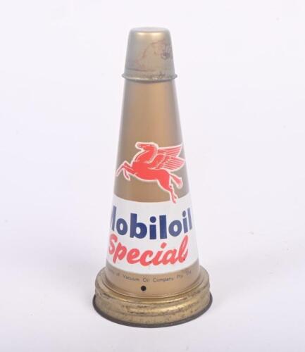 MOBIL: A original Mobiloil 'Special' tin top oil pourer with dust cap.