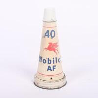 MOBIL: An original Mobiloil '40&nbsp;AF' grade tin top oil pourer with dust cap - 2