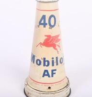 MOBIL: An original Mobiloil '40&nbsp;AF' grade tin top oil pourer with dust cap - 3
