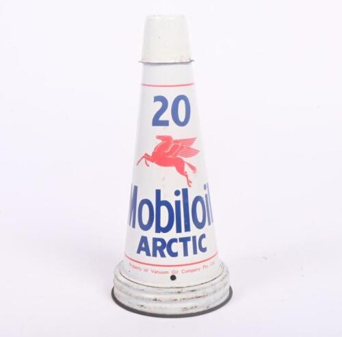MOBIL: A original Mobiloil '20 Arctic' grade tin top oil pourer, with dust cap