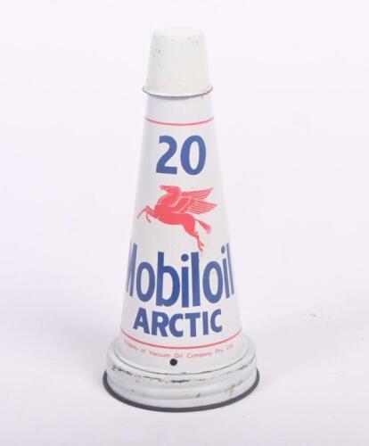 MOBIL: A original Mobiloil '20 Arctic' grade tin top oil pourer, complete with dust cap