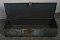 TOOL BOX: A long metal blue tool box, 88cm wide, 30cm deep, 20.5cm high. - 3