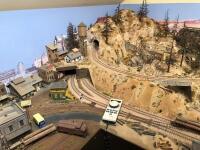 LAYOUT: An impressive digital H0 gauge model railroad layout of a circa 1950s style American scene (click for important information for bidders &ndash; immediate pickup from Melbourne only) - 14