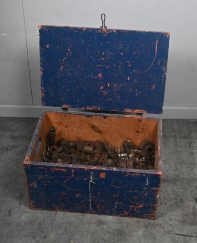 WASHERS & NUTS: A large collection of washers & nuts within wooden box. Measures 48cm wide, 32cm deep, 25cm high