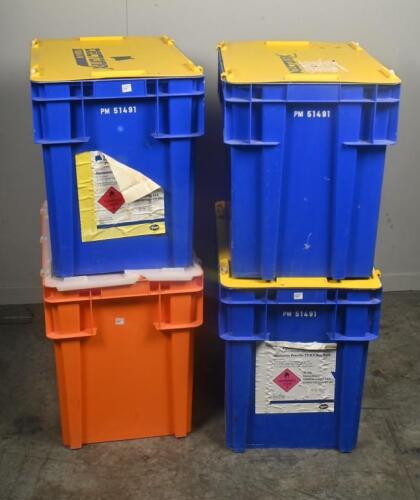 TUBS: Four large storage tubs, three in blue and one in orange, each with close able lids. Believed to be 20L tubs.