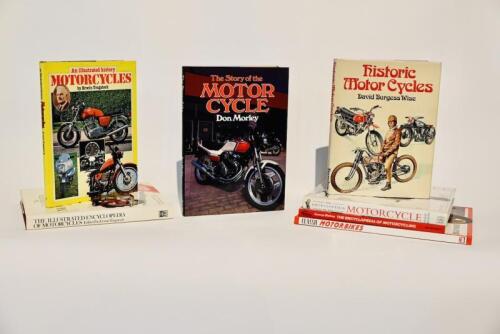 60 · MOTORCYCLES: A collection of assorted titles [Sydney]