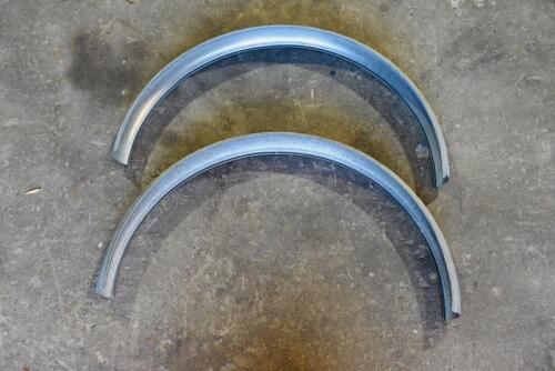 84 · GUARDS: A pair of reproduction Panama hat style mud guards to suit veteran motorcycles with wheel size 26 x 2.5 tyre [Sydney]