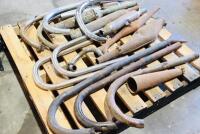 EXHAUST: A large group of miscellaneous???????&nbsp;exhaust pipes, 1 pallet [Sydney] - 4
