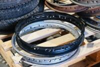 RIMS: A large group of 19" wheels and miscellaneous&nbsp;tyres [Sydney] - 7