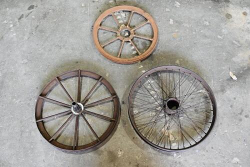 97 · WHEELS: Three veteran clutch hub rear wheels [Sydney]