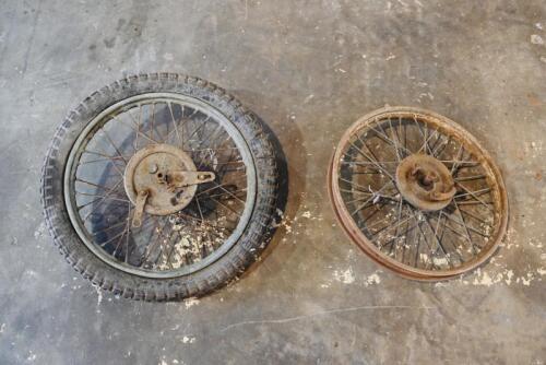 119 · WHEELS: A pair of British Hub Company 19 inch, 40 spoke wheels [Sydney]