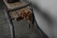 PIPE THREADER: A vintage Pipe Threader with a blue legged work bench and Pipe Vice&nbsp; - 4