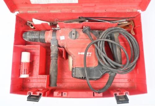 HAMMER DRILL: A Hilti TE56 rotary hammer drill