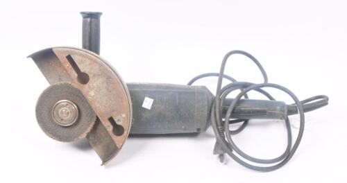 ANGLE GRINDER: A Bosch angle grinder model GWS 23-230