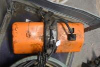 CHAIN HOIST: A Hitachi electric chain hoist model no. 2SH. 3 Phase, 2 ton&nbsp;with a 6 metre&nbsp;lift, complete with chain. Not tested for operation. - 2