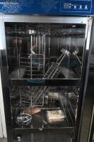 STERILISING: A Sun Kyung&nbsp;UV Ray Sterilizer SK-E2400 - 3