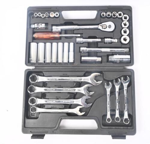 SOCKET SET: A Metrinch metric socket set in case. Looks to be missing one socket