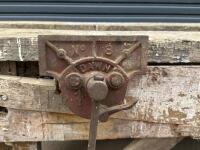 WORKERS BENCH: A large vintage wooden workers bench with Dawn No.8 vice. Bench approx 317cm wide, 96cm deep, 87cm high.&nbsp; - 3