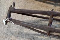 DOUGLAS: Two&nbsp;pairs of veteran Douglas fork blades [Sydney] - 7