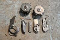 NORTON: A collection of 1920s Norton alloy engine parts, with one 500 case '42269'&nbsp;fitted with oil pump and timing cover, in good condition, other other 500 '37592' with reproduction outer&nbsp;and inner&nbsp;timing cover, plus late 1920s timing cover and original - 2