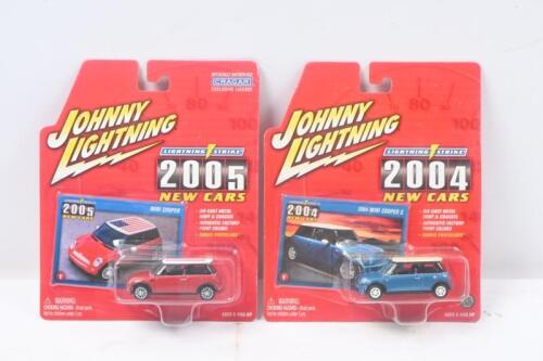 407 · MINIS: Set of 2 1:64 scale Johnny Lightning Lightning Strike 2005 New Cars series new style Minis, 1 Cooper in Red with White roof and US flag on the roof, and 1 Blue and Black 2004 Cooper S, both clear plastic display wrapped.