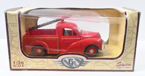 476 · SAICO MORRIS MINOR: 1:26 scale Saico Scale Models Classic Collection London Fire Brigade traditional Red Morris Minor Pickup, clear display boxed.