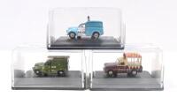 OXFORD RAILWAY SCALE: Set of 3 Oxford 1:76 Railway scale models, consisting of 1 Olive Green Morris Minor Post Office Van, 1 Light Blue and White Morris Minor Police Van, and 1 multicoloured Anglia Little D.Di Ice Cream Van, all clear display boxed.
