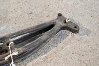 DOUGLAS: A pair of Douglas fork blades, undetermined model [Sydney] - 5