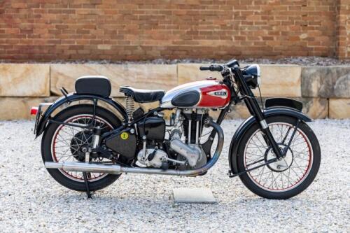 3 · 1952 ARIEL MODEL VH RED HUNTER 500cc [Location: Sydney]